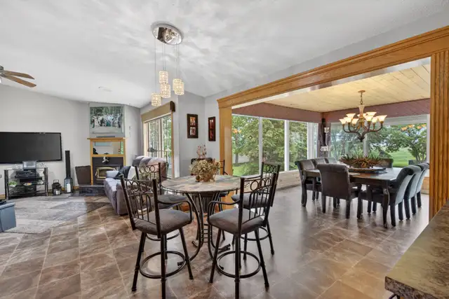 10 acre Home and Shop for sale - 2 miles East of Bonnyville,AB in Houses for Sale in Edmonton - Image 5