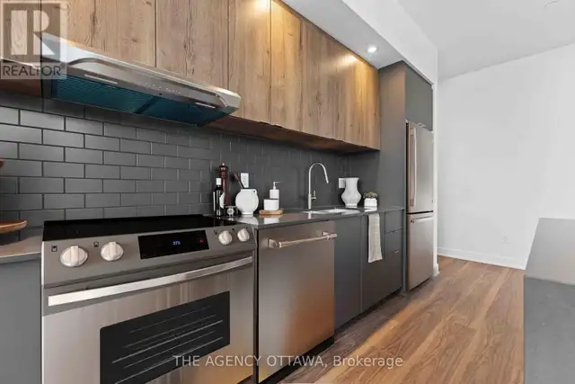 304 - 3071 RIVERSIDE DRIVE Ottawa, Ontario in Condos for Sale in Ottawa - Image 7