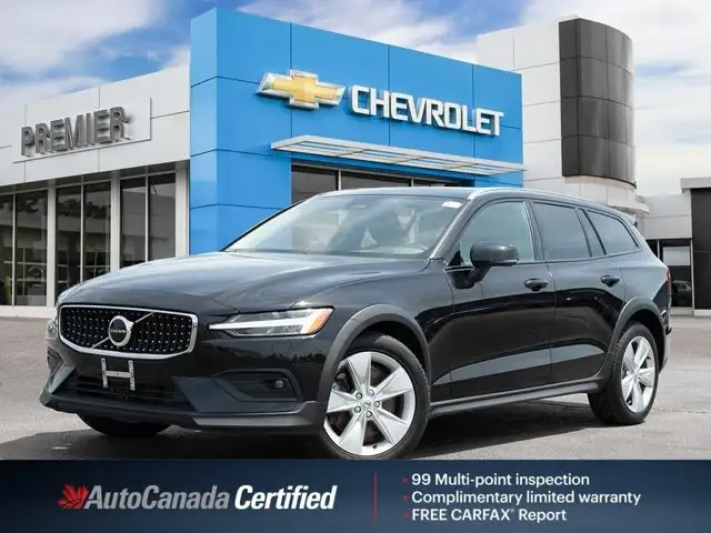 2025 Volvo V60 Cross Country Core | Sunroof | Leather | AWD