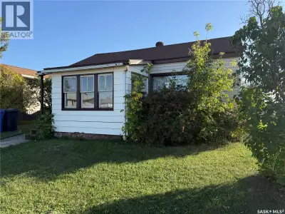 Welcome to 573 4th Avenue West in Melville — a cozy and affordable home that’s perfect for someone l...