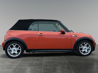 Thanks for viewing our House Of Cars Barlow inventory! AMVIC licensed dealer! House of Cars Barlow T... (image 7)