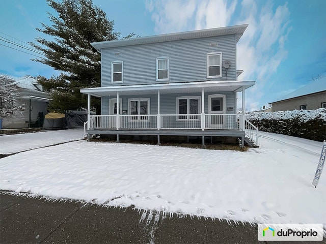 $750,000 - Quadruplex for sale in Magog — photo 1