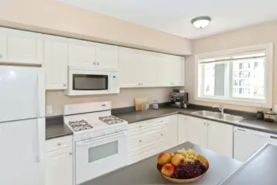 2 Bedroom Basement - 104-19A Hemlock Cres. SW