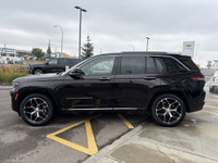 AMVIC Licensed Dealer The 2023 Jeep Grand Cherokee Summit Reserve is finished in striking Ember Pear... (image 4)