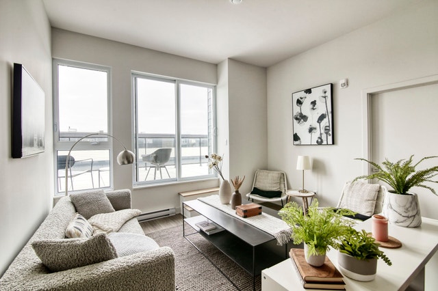 9675 Av. Papineau — photo 1
