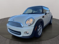2011 MINI Cooper White On Black Leather Interior • 1.6L • Front Wheel Drive • Auto • Push Start Engi... (image 3)