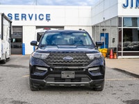 // ACCIDENT FREE!! // // SINGLE OWNER! // Discover the reliability and versatility of the 2022 Ford... (image 7)