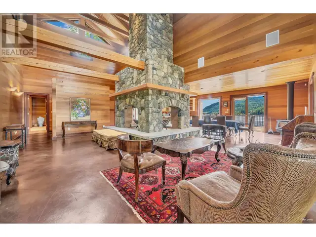 15781 EAST EGMONT SHORELINE Egmont, British Columbia in Houses for Sale in Sunshine Coast - Image 12