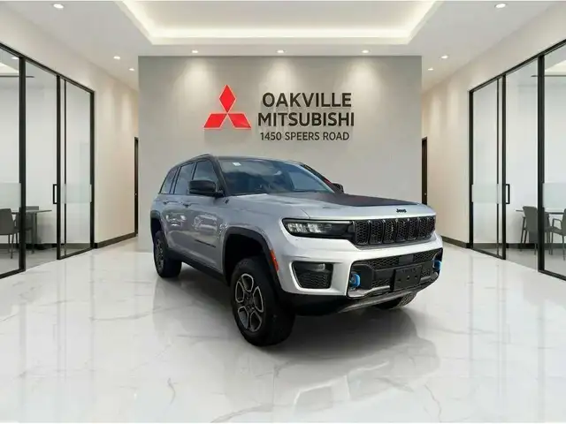 2022 Jeep Grand Cherokee Trailhawk in Cars & Trucks in Oakville / Halton Region - Image 3