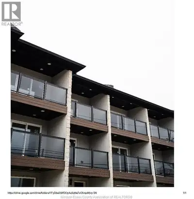 Short-term lease opportunity! Welcome to 171 Robson Rd, Unit 12, Leamington, Ontario. This beautiful...