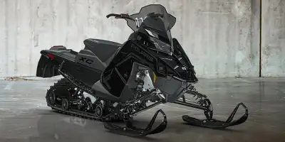 Engine Type: Horizontal In-line Displacement: 51.2 cu. in. (840 cc) Cylinders: 2 Bore x Stroke: Bore...