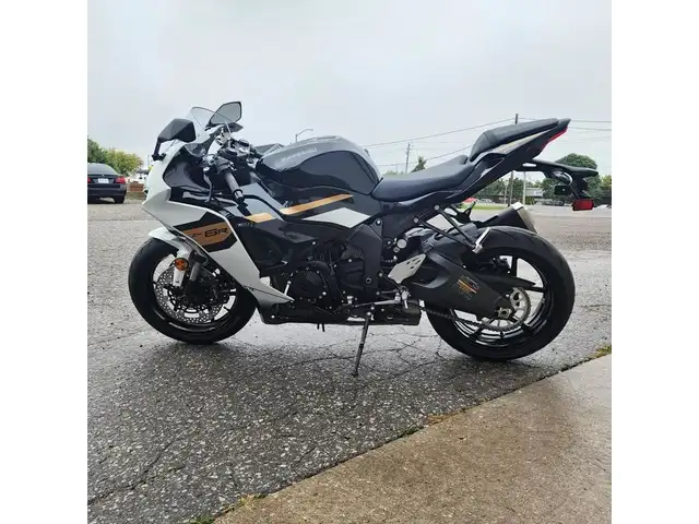 2026 Kawasaki Ninja ZX-6R ABS in Sport Bikes in Brantford - Image 9