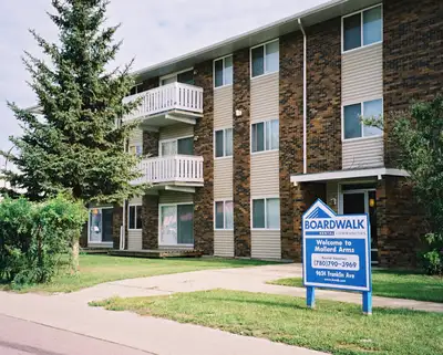 1 Bedroom - 9624 Franklin Ave.