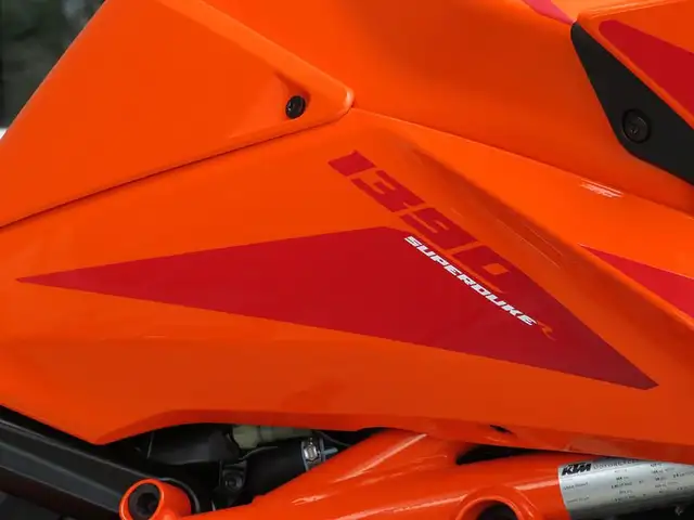 2025 KTM 1390 Super Duke R EVO in Street, Cruisers & Choppers in Cambridge - Image 17