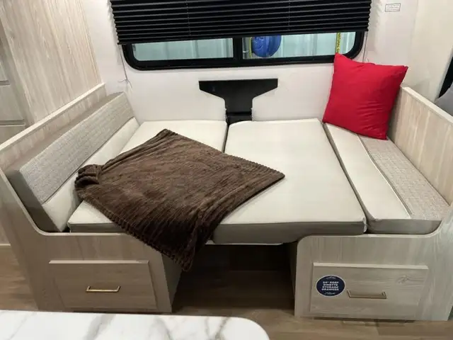 2026 EAST TO WEST Entrada 2200S in RVs & Motorhomes in Edmonton - Image 23