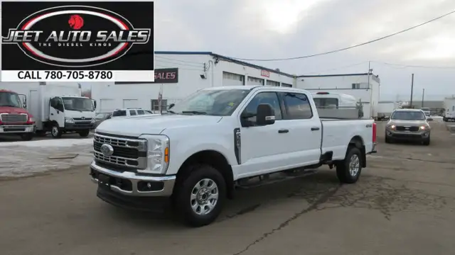 2024 Ford F-350 XLT CREW CAB 8 FT LONG BOX in Heavy Trucks in Vancouver - Image 3