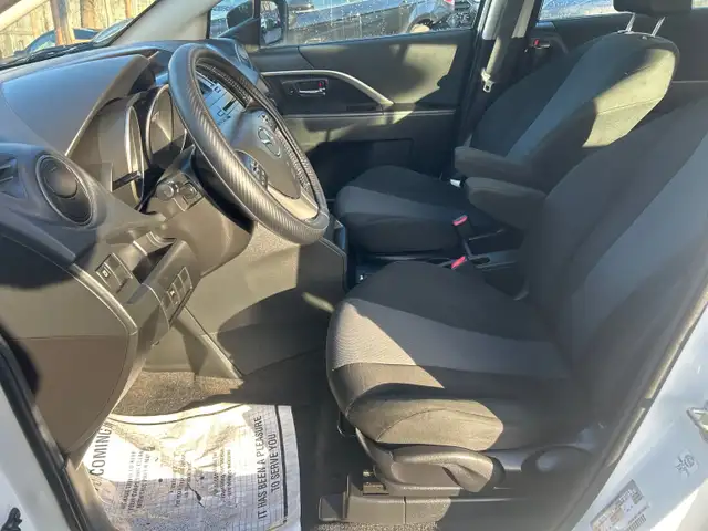 2016 Mazda 5 GS 6 Passenger, Easy on Fuel in Cars & Trucks in Dartmouth - Image 14
