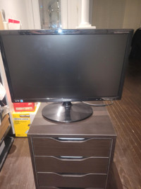 Samsung 21.5 inch Monitor S22B300H - Used condition