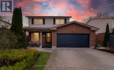 Nestled in the highly sought-after Lakeshore North community, this beautifully maintained 2-storey h...