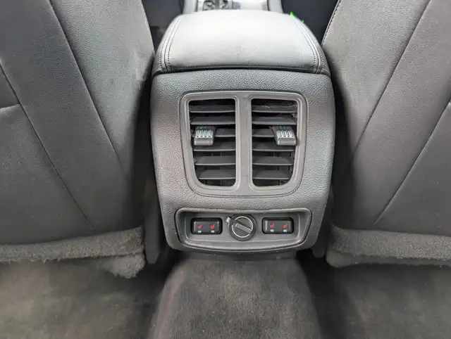 2018 Ford Taurus Limited | Blind Spot Monitoring | Cooled Seats in Cars & Trucks in Winnipeg - Image 12