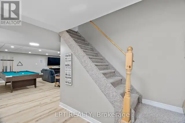 7652 RIVERSIDE DRIVE Lambton Shores (Port Franks), Ontario in Houses for Sale in Grand Bend - Image 24