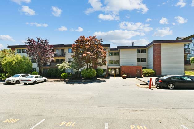 Ideal for An Investor Or First Time Buyer! in Condos for Sale in Abbotsford