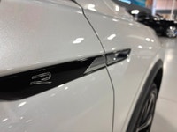 **MONTH-END SPECIAL!** R-LINE, 4MOTION AWD, 7 PASSENGER SEATING, MULTICOLOUR AMBIENT LIGHTING, WOOD... (image 4)