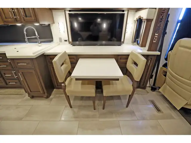 2020 Newmar Ventana 3407 Pusher Diesel 360HP, Classe A in RVs & Motorhomes in Laval / North Shore - Image 10