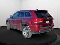 This Jeep Grand Cherokee has a powerful Regular Unleaded V-6 3.6 L/220 engine powering this Automati... (image 3)