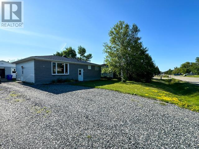39 HOULE STREET Hearst, Ontario in Houses for Sale in Kapuskasing