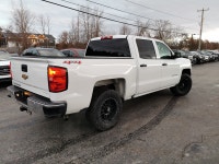 • Power_Steering • Power_Brakes • Power_Windows • Power_Mirrors • Power_Locks • Air_Conditioning • T... (image 4)