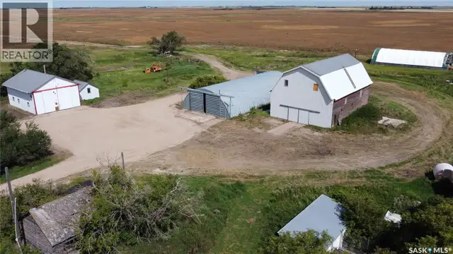 "Hamilton House Acreage"12.56 acres "more or less" Last Mountain in Houses for Sale in Regina - Image 38