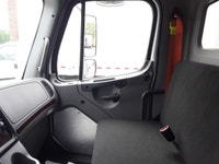 2020 Freightliner M2 106 Ryder Stock ID: 264360 Transmission Type/Speed: AUTO 6 Engine: DIESEL B6.7'... (image 9)