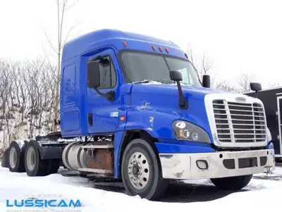 2018 Freightliner CASCADIA 2018 Freightliner CASCADIA Découvrez le Freightliner CASCADIA 2018 chez C...