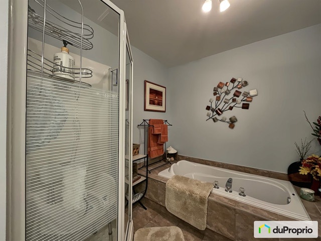 $299,900 - Condominium for sale — photo 2