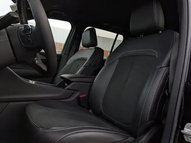 2025 Jeep Grand Cherokee Altitude * - Power Liftgate - Wireless in Cars & Trucks in Calgary - Image 15