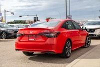 Automatic Highbeams,Leather Steering Wheel,Heated Steering Wheel,Generic Sun/Moonroof,Lithium Ion Tr... (image 1)