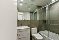 Renovated Akelius studio apartment for rent. Located near Fabre in the Plateau Mont-Royal neighborho... (image 5)