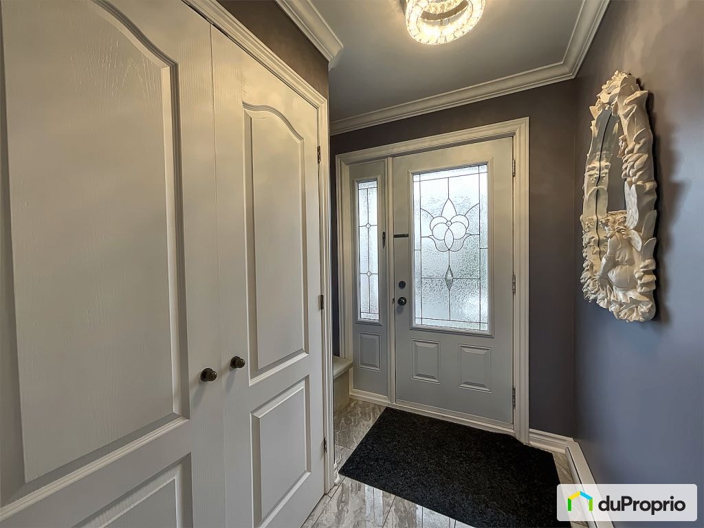 $655,000 - Semi-detached for sale in Longueuil (Vieux-Longueuil) — photo 2