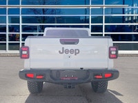 This Jeep Gladiator has a dependable Regular Unleaded V-6 3.6 L/220 engine powering this Automatic t... (image 4)