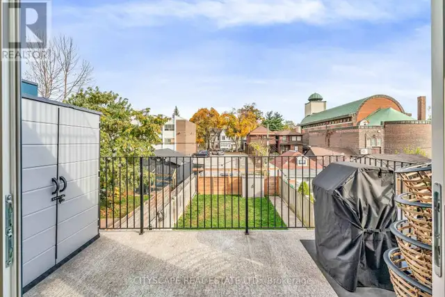 UPPER - 61 EDWIN AVENUE Toronto (Dovercourt-Wallace Emerson-Junc in Long Term Rentals in City of Toronto - Image 19