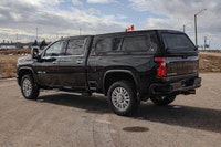 ENGINE DURAMAX 6.6L TURBO-DIESEL V8 B20-DIESEL COMPATIBLE (445 hp [332 kW] @ 2800 rpm 910 lb-ft of t... (image 1)