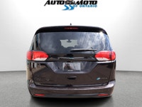 SAFETY INCLUDED ACCIDENT FREE SERVICE RECORDS 7 PASSENGERS Very Clean Chrysler Pacifica S Hybrid Wit... (image 4)