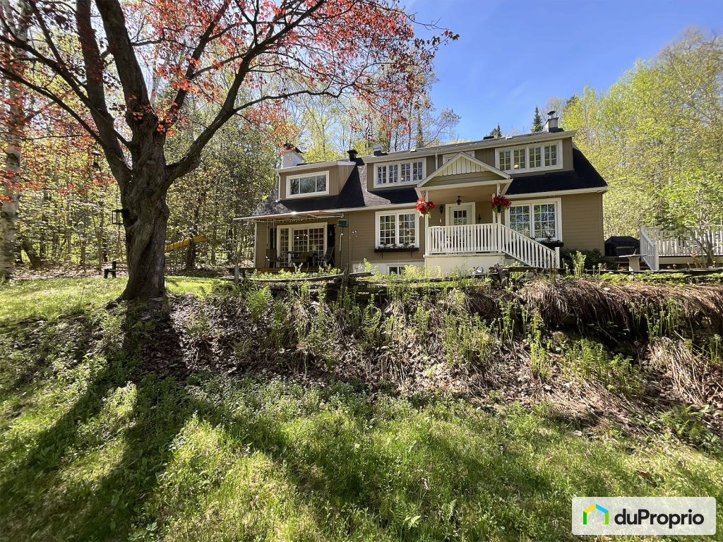$749,000 - 2 Storey for sale in Ste-Adele — photo 1