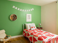 Set on leafy grounds in a mature, family-oriented community in Ottawa’s east end, Eastwood Park Apar... (image 6)