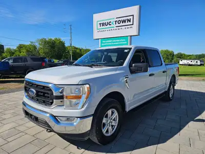 Command immediate performance with this rugged 2022 FORD F-150 XLT, equipped with the dominant 3.5L...