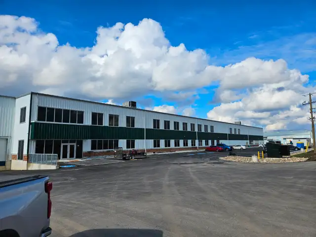 Construction job available in Construction & Trades in Brantford - Image 6