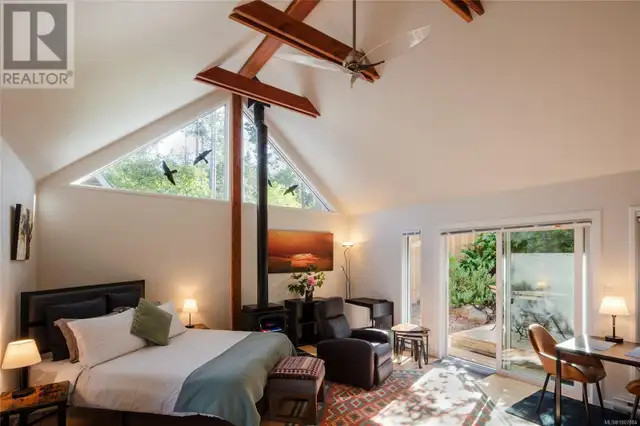 1901 East Rd Denman Island, British Columbia in Houses for Sale in Comox / Courtenay / Cumberland - Image 28