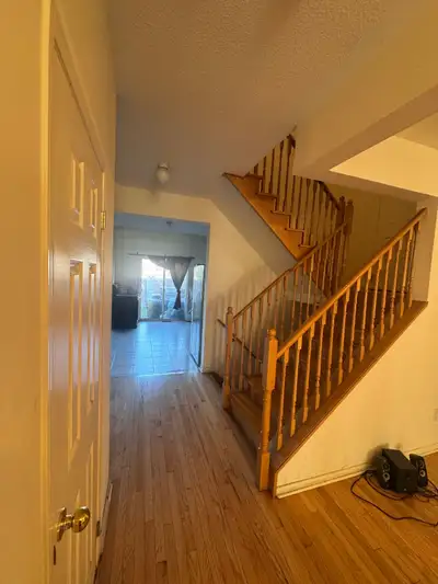 Rooms, Full House and Basement for Rent. We Also Offer Moving Services - Best moving solution For Le...