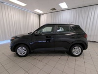 Meet a smart, city-ready SUV that fits right into life in Dartmouth. This used 2024 Hyundai Venue Pr... (image 4)